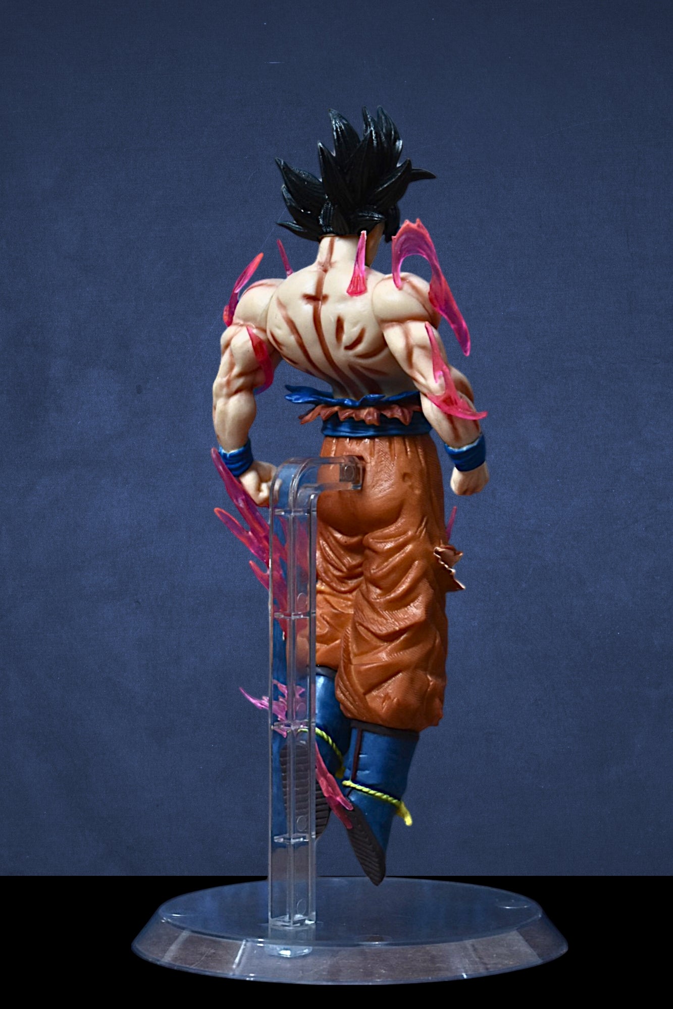 Ultra Instinct Awakened – Goku Twin Aura Edition (24cm)